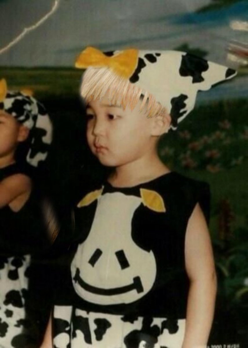 joon_lovebot's tweet photo. he was literally a blonde baby what are you even talking about https://t.co/4ZWZW9gRmI
