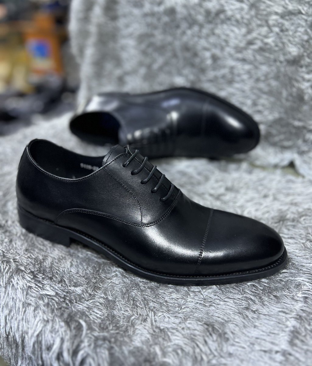 Gentle shoes
Size :38 to 46
WhatsApp on +256 751902113 for deliveries.
Price :165000ugx
#NaberzShoes