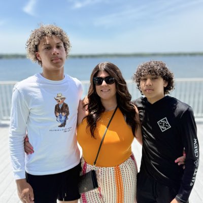 Crystal_Comp13's tweet photo. #MyWorld #NewProfilePic https://t.co/ZgVP2qoTxt