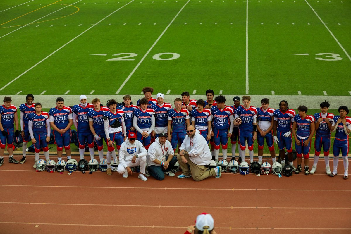 roccomajor3's tweet photo. New Years Bowl 2026, NY vs. TX It was my first time playing out of state and I learned so much! Can’t wait to do it again! @LIEliteFootball @BenjaminJCarey @GeraldFilardi47 @QBCoachBrady #theblueprintLIE495 #persueexcellence #beastsoftheeast #oftenimitatedneverduplicated https://t.co/39IG8cW032