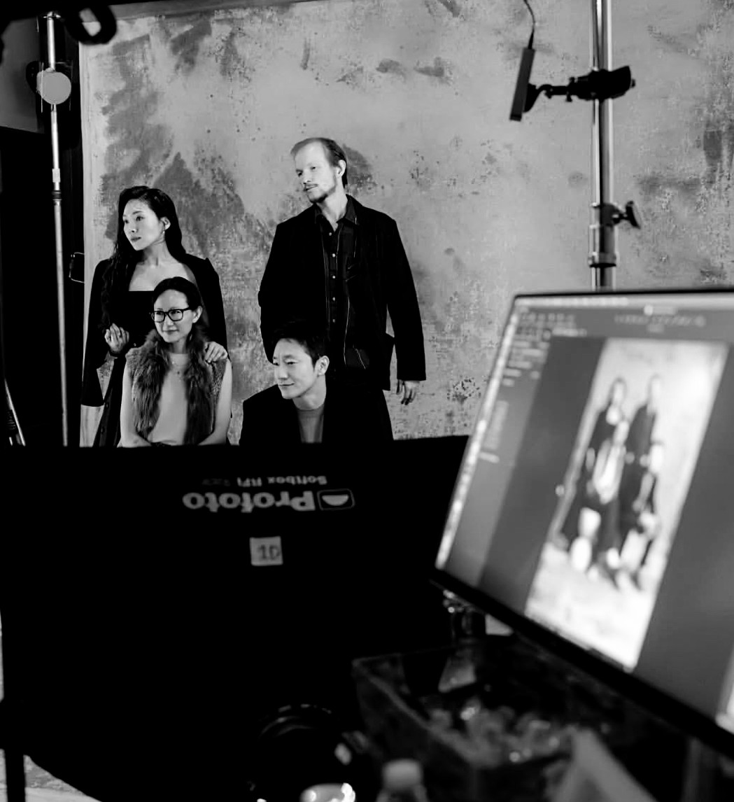 5wksinaballoon's tweet photo. Like a family photo.
#SonSukku #์์๊ตฌ
#ChoiHeeseo #MoonChoi #์ตํฌ์ https://t.co/IBX900IUoH