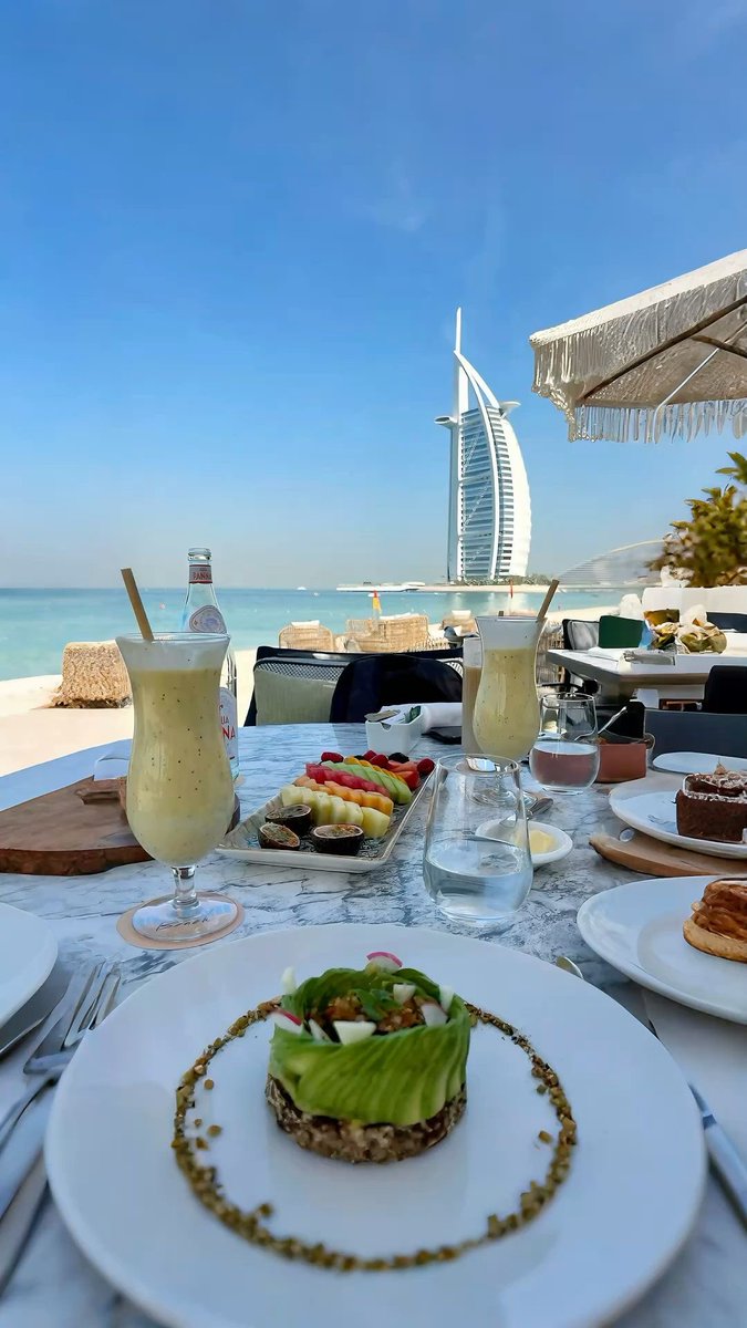 Harry 🍔 tweet media