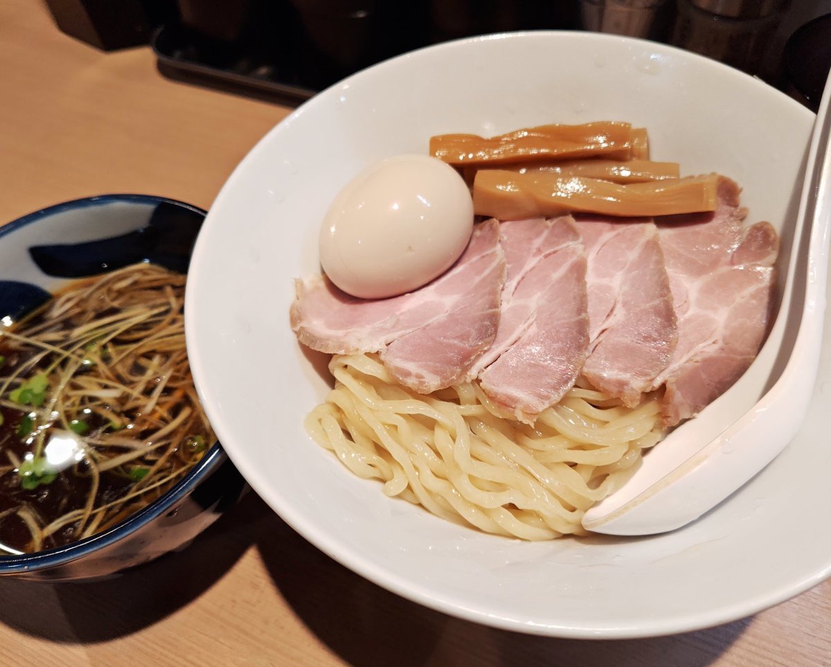 先日相互フォローの中華そばます田さん@ramenmasudaで特選つけ麺を頂い