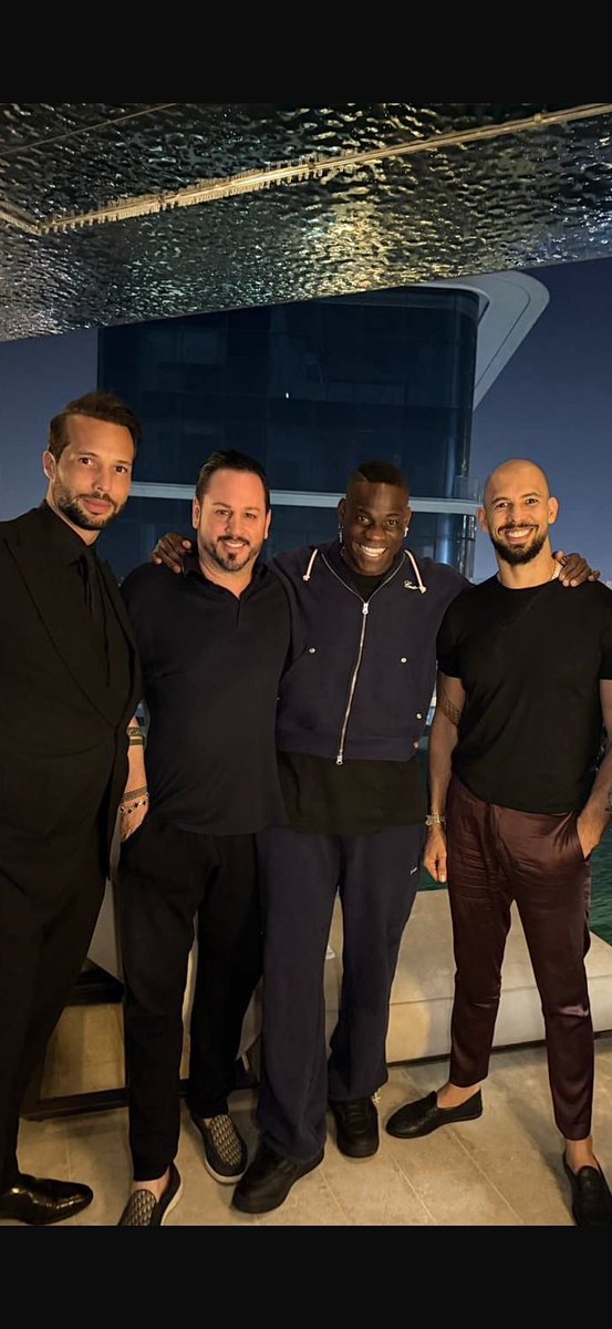 P_Guards's tweet image. OUT WITH FRIENDS 🥂 #patrickbaiata #mariobalotelli #andrewtate #zristantate #dubai #uae #trending #business #entrepreneurlife #news #love #me