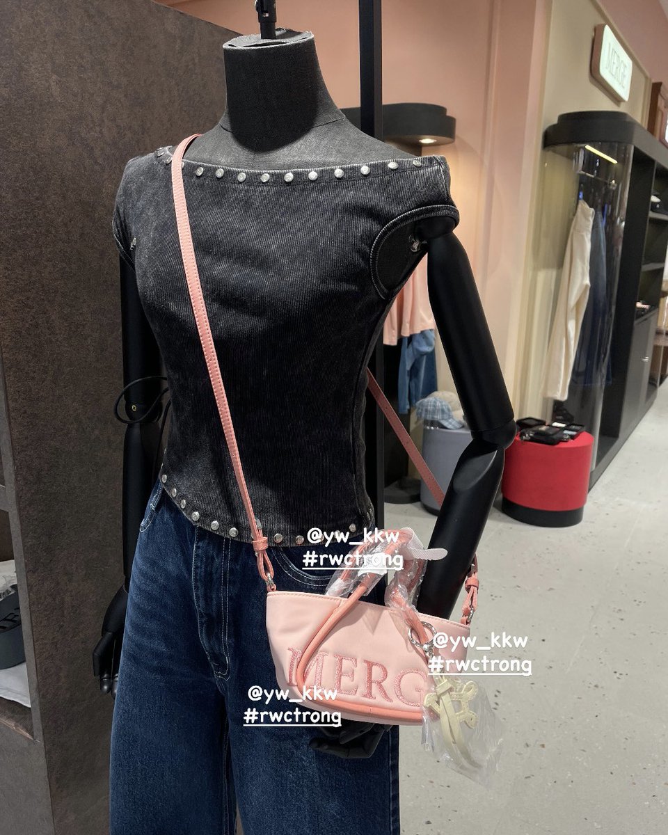 (พร้อมส่ง) merge a day bag micro ഒ

🍏 ใบละ 1,890฿ ส่งฟรี (ของแท้จากshop central) 
🍏เหลือ 2 สีตามในรูปนะคะ มีจำนวนจำกัด

📮ส่งฟรี / นัดรับbtsวัดพระศรี
🥧สนใจทักไลน์lin.ee/CwbnPvk /dmได้เลยค่า 
#mergeofficial #merge