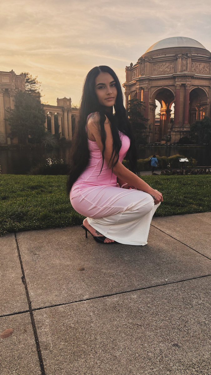 IVvsecret's tweet photo. Hush up and give me everything 💗

#findom #goddess #brat #femdom 
#throne #paypigs https://t.co/ibb2NPFuC7