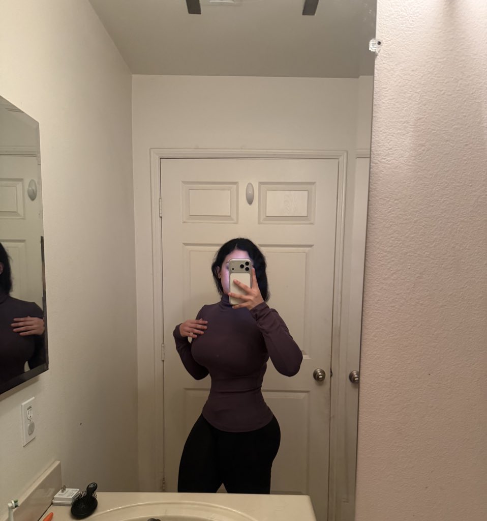 finalrinaz's tweet image. I am going as Lauma for one of the anime expo days i cant wait for everyone to see it in person shes so beautiful but so is Shenhe 😛!