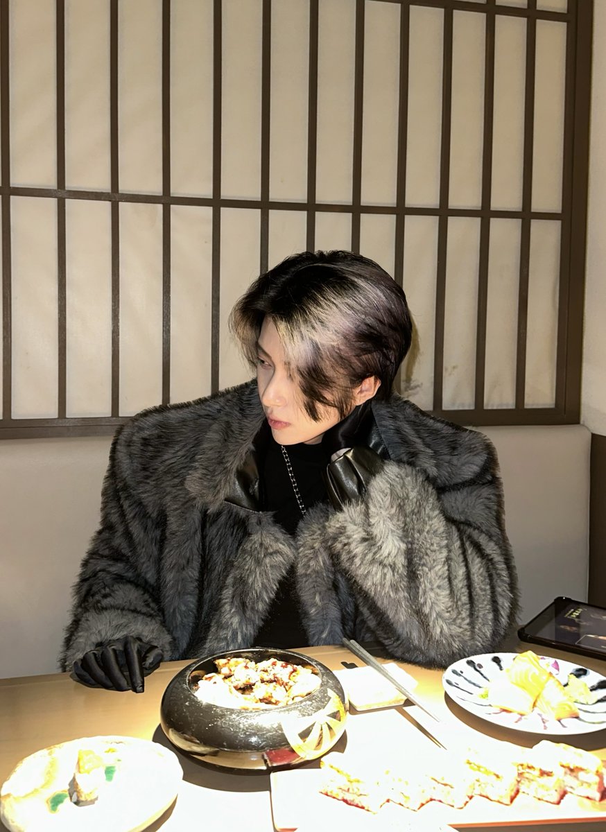 JierBan_'s tweet photo. Happy Birthday to Me!🎂 https://t.co/ziZKEHKCzV