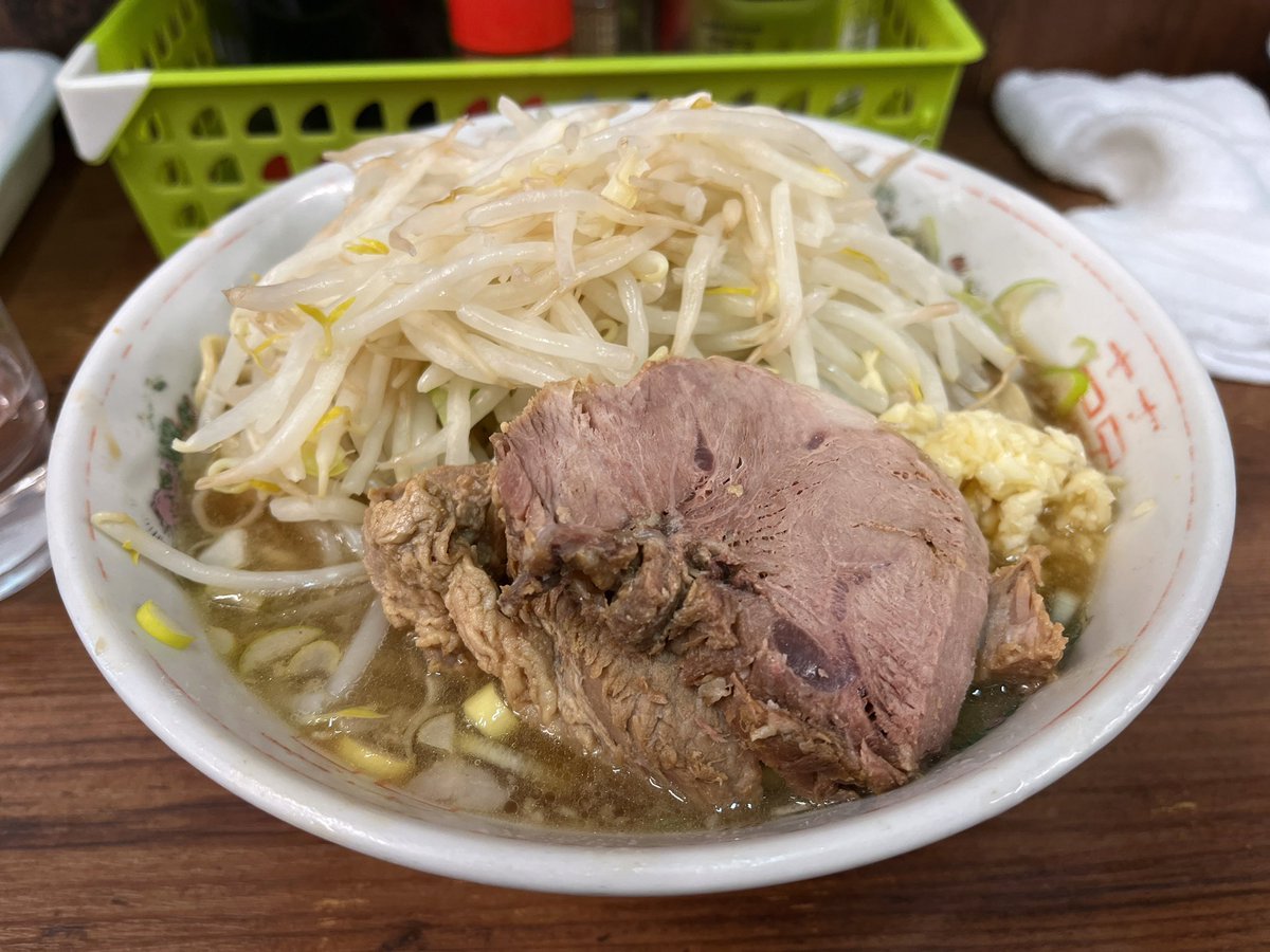 ラーメン二郎品川店
小ラーメンネギ
13:17で宣告だったのでギリ危なかった。
美味しかったです！
ごちそうさまでした😋