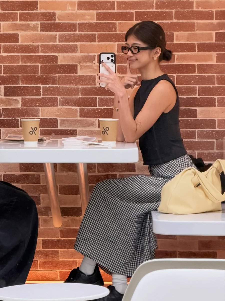 (2/5) 020426 ✿ #KAIA_CHARLOTTE IG Post ✿  

🎶 Tyler, The Creator- Darling, I 🎶
 
'from january 💌'

<a href="/KAIAOfficialPH/">KAIA Official</a> #KAIA