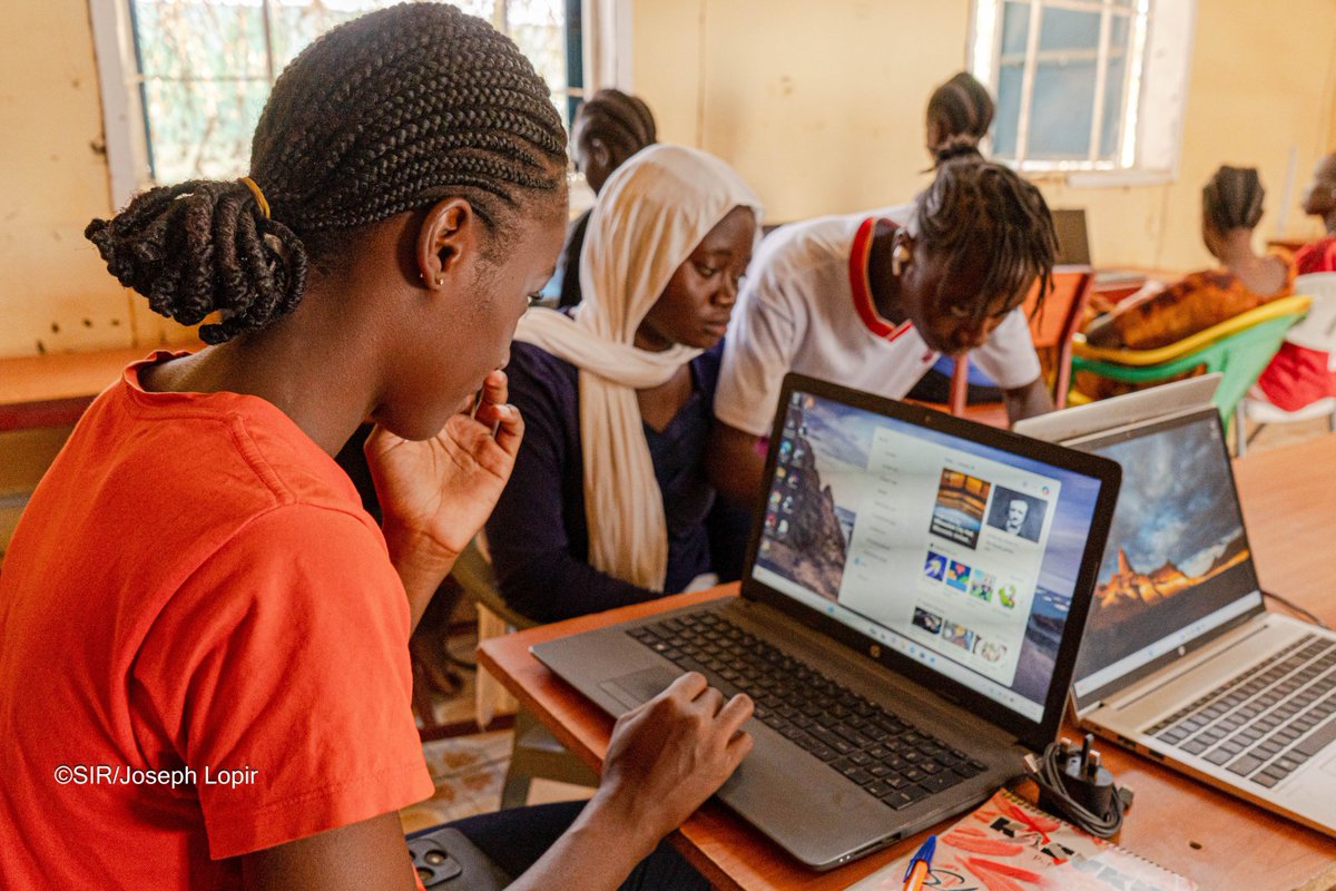 Solidarity Initiative For Refugees tweet media