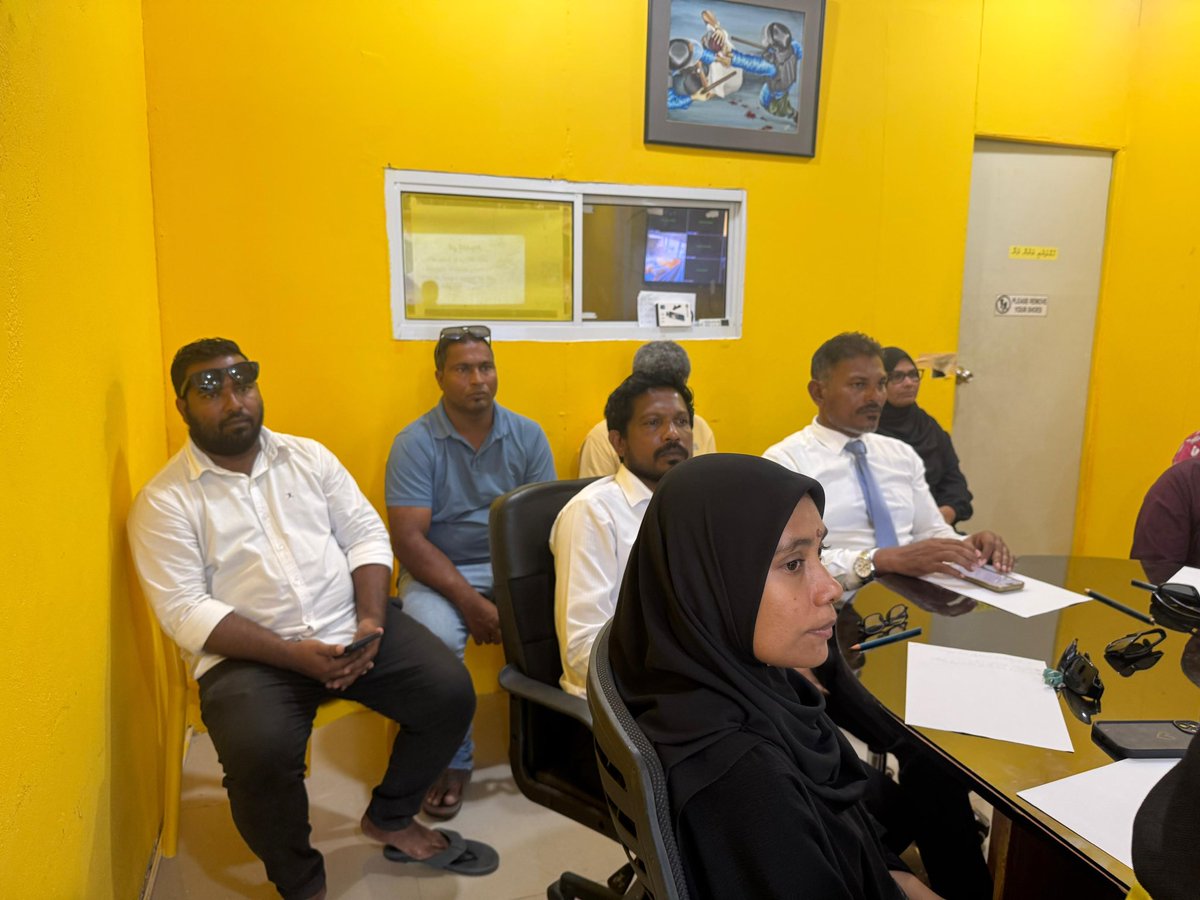 ކުރިއަށް އޮތް ލޯކަލް ކައުންސިލް އަދި އަންހެނުންގެ ތަރައްޤީއަށް މަސައްކަތް ކުރާ ކޮމެޓީގެ އިންތިޚާބުގެ އޮރިއެންޓޭޝަން ޕްރޮގްރާމް ތިނަދޫ ސިޓީގައި ކުރިއަށް ދަނީ.

#HeyvallaThayyaru 
#GearUp
#LCE2026
#WDC2026
#VoteMDP