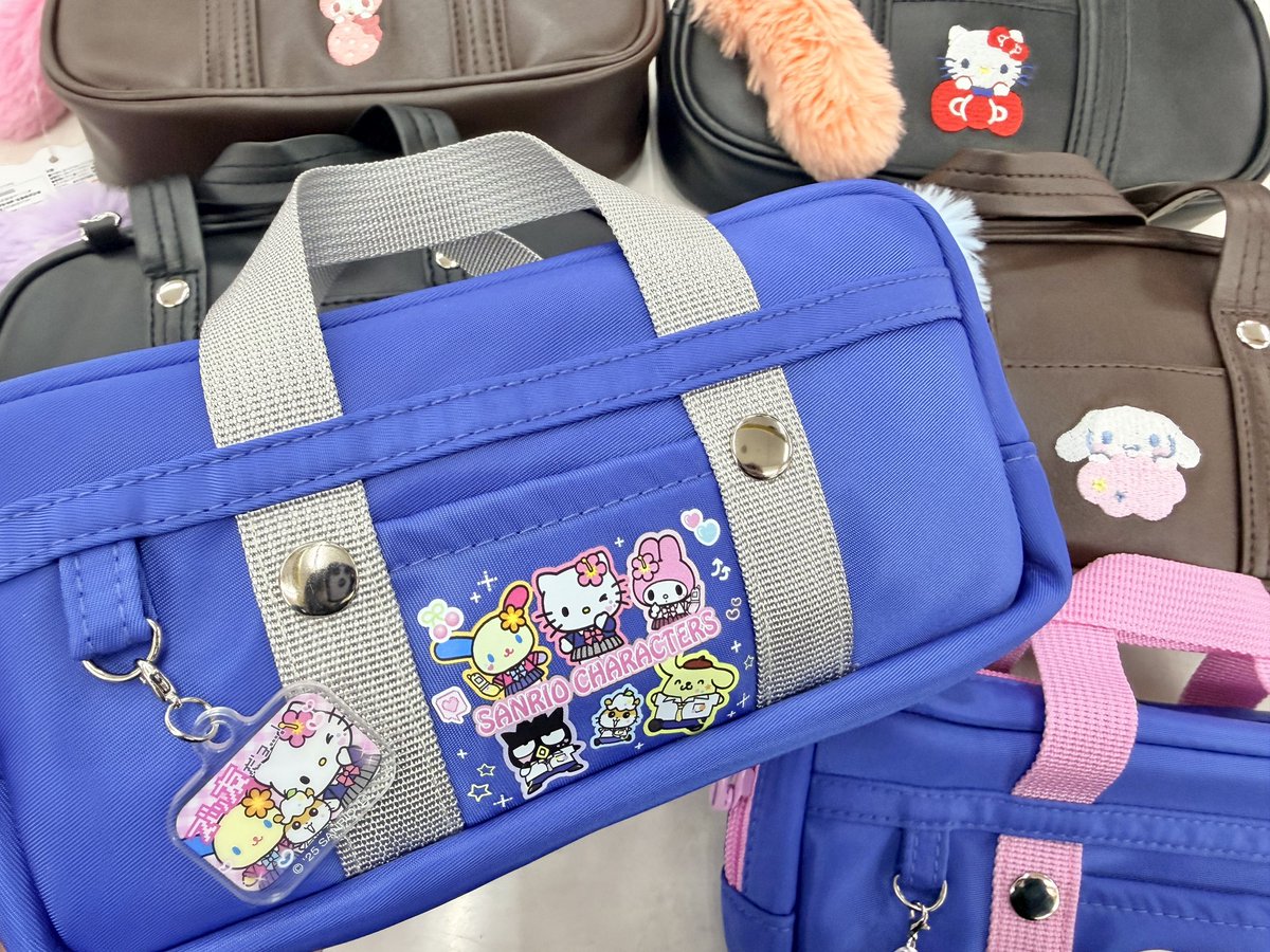 スクバ風ペンケース入荷しました(*^^*)可愛いです！サンリオ 