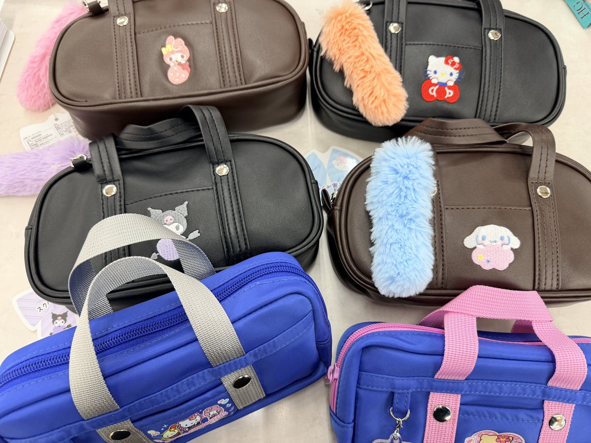 スクバ風ペンケース入荷しました(*^^*)可愛いです！サンリオ 