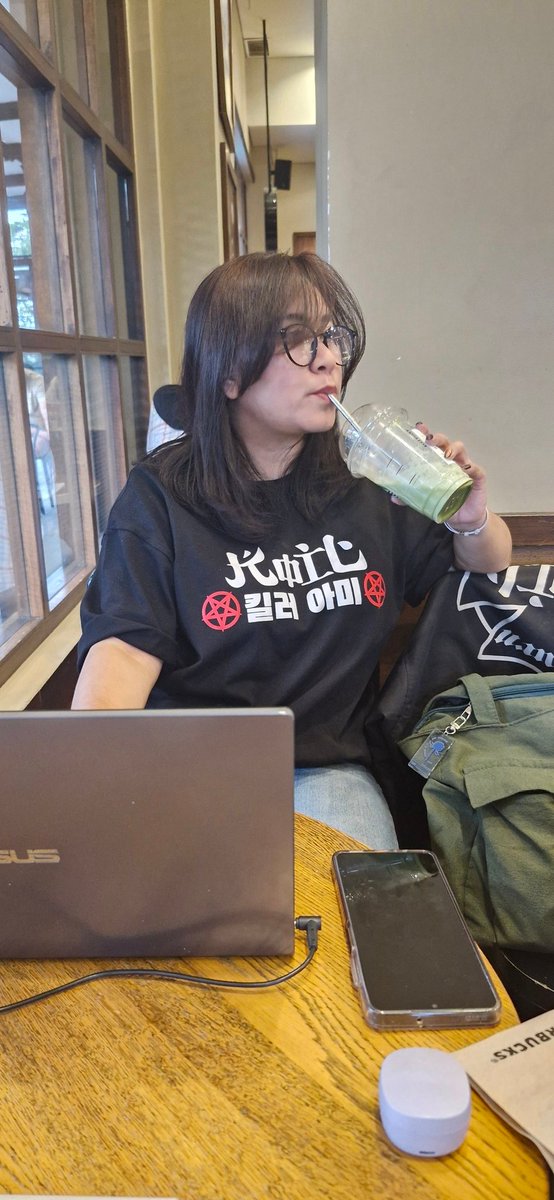 Ratri Chibi  tweet media