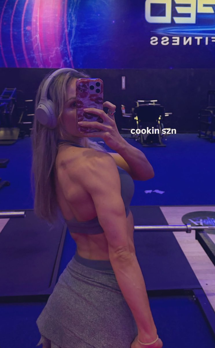 ๐๐๐๐๐ ๐๐๐๐$ tweet media