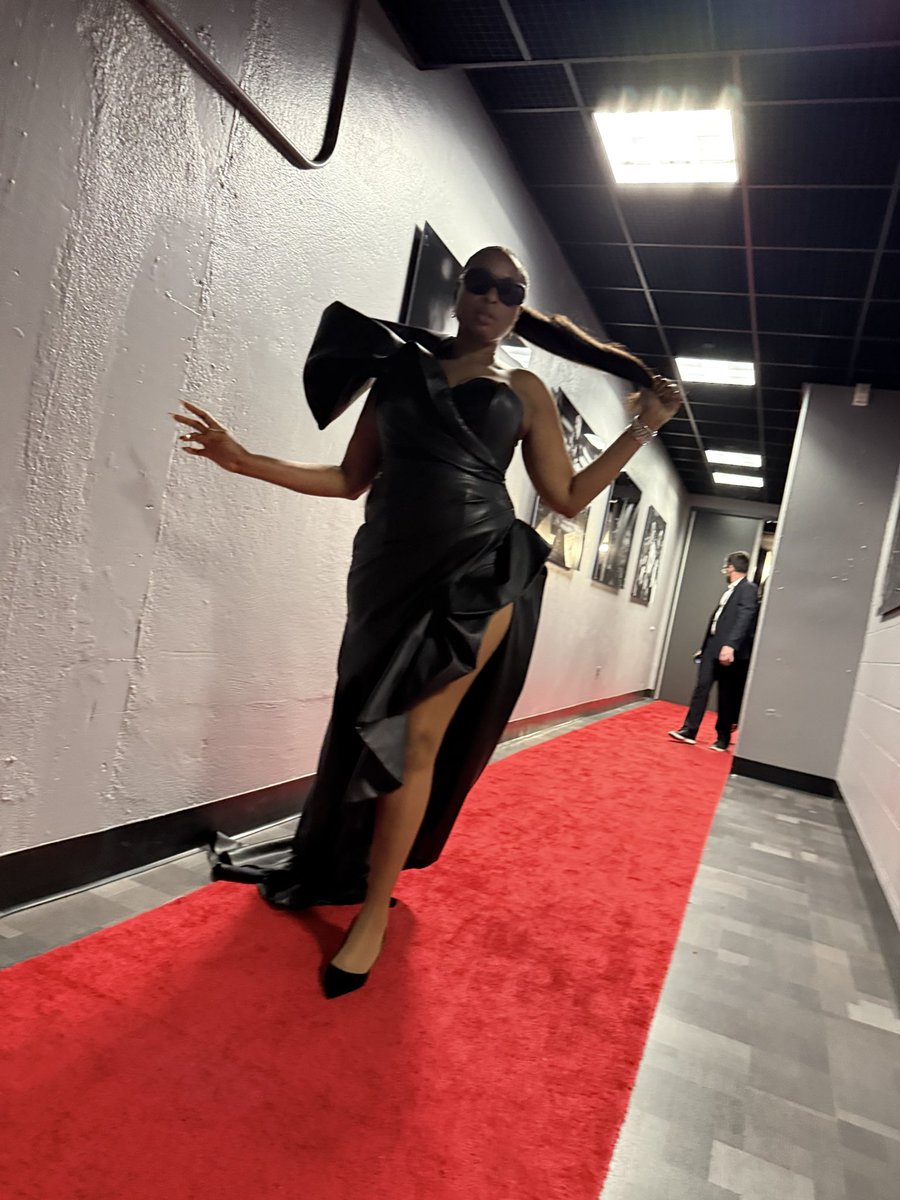 Jennifer Hudson tweet media