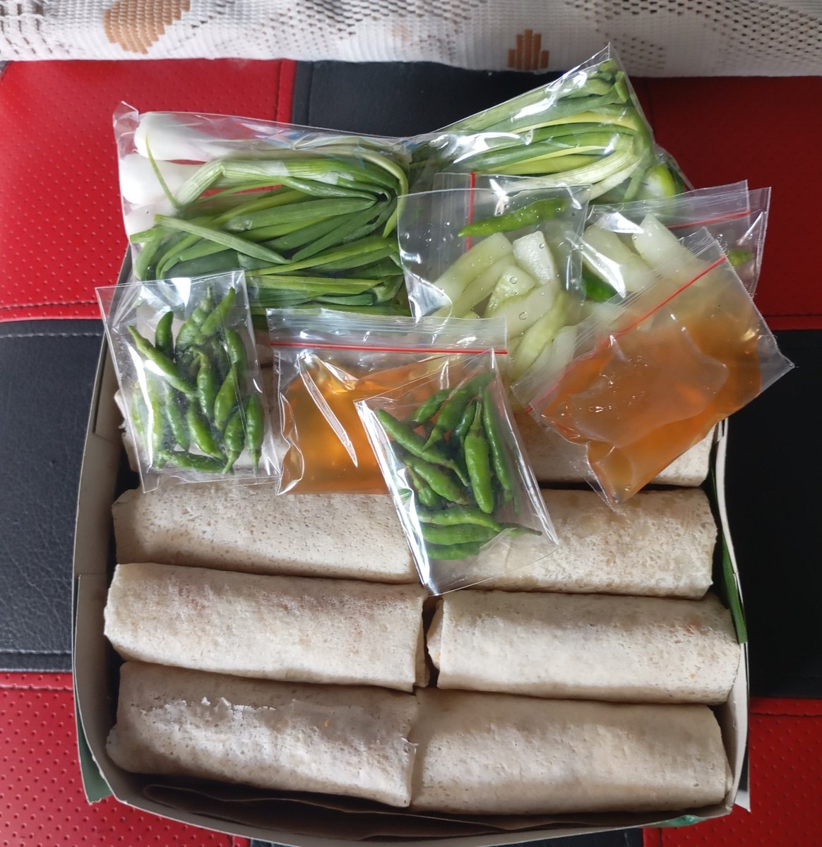 Ada Yang kangen Lumpiaku? Yuk larisin lagi ya man teman 🤗🥳