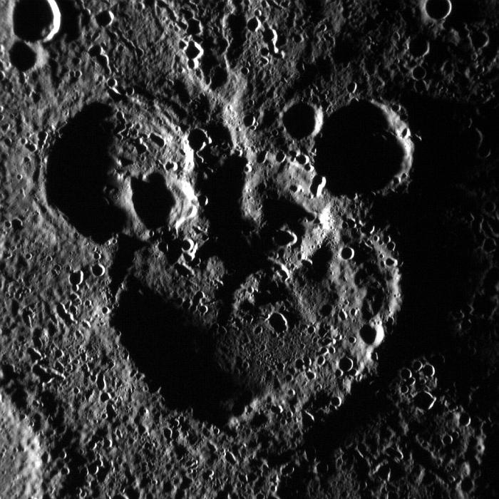 BanjoPope's tweet photo. @modetype @elonmusk Not to mention a certain Disney mouse https://t.co/10EnUmYg9M