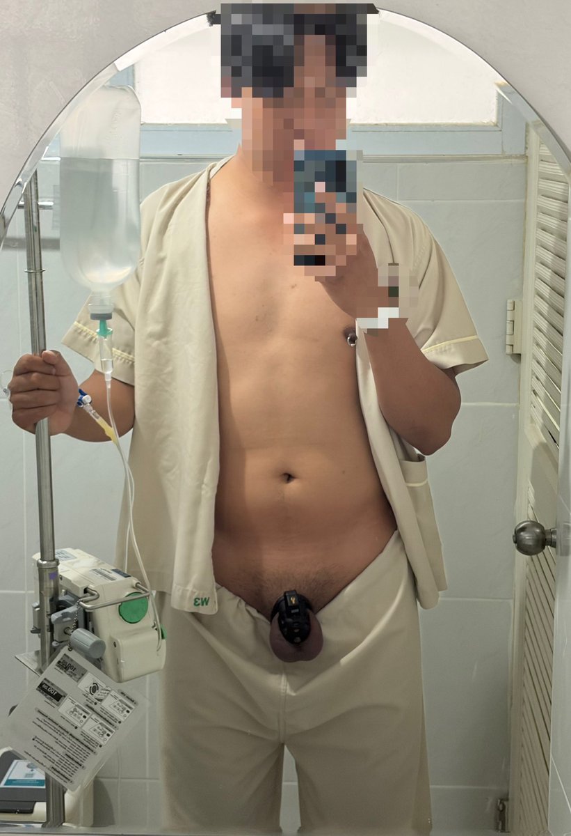 Shark_slave's tweet photo. คนไข้ขี้เงี่ยน โดนหมอล็อคห้ามเล่นจู๋🥼💊
#ทาสล็อคควย #ทาสชั้นต่ำ #ล็อคควย
_______________
Master : @Brownbear1101 https://t.co/M3Qt5S6n6v