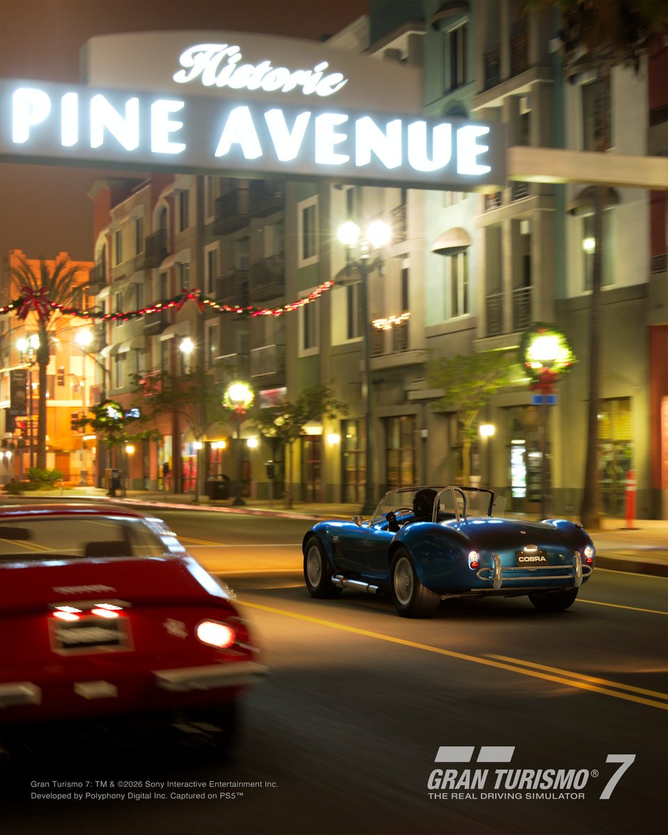 thegranturismo's tweet image. Views of a shopping mall at dusk, a pastel-coloured Huntington Beach, East 4th Street illuminated in orange light, and Pine Avenue at night.

Update 1.67 Featured Scapes curation:
California Roadsides

#GT7 #GranTurismo #Scapes
#California