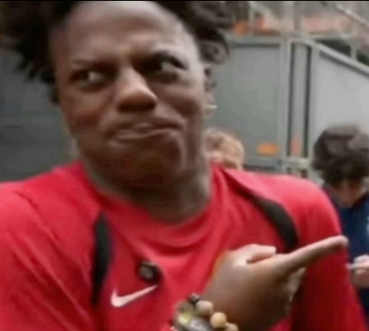 <a href="/FearedBuck/">FearBuck</a> He ain't gonna do nothing with that