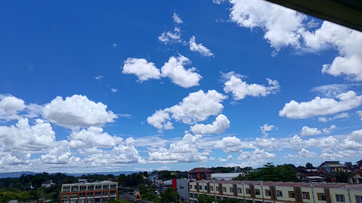 langit jogja siang ini