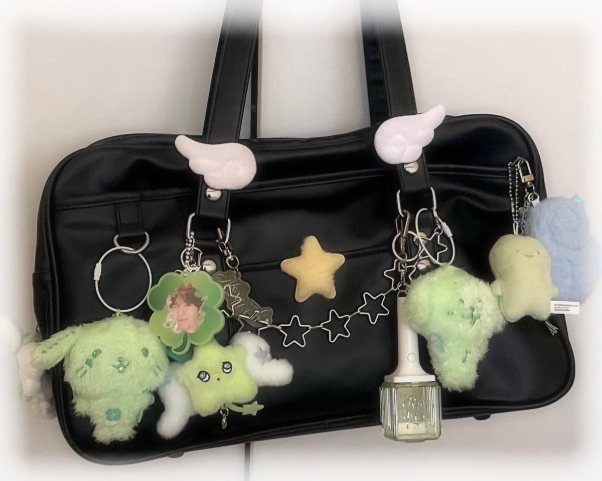 wichuponastar's tweet photo. today’s wish bag⭐️🪽 https://t.co/KgBvAQf1jV
