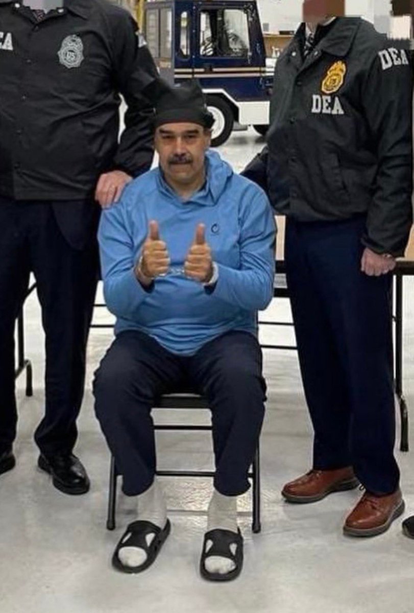 Shalashaska tweet media