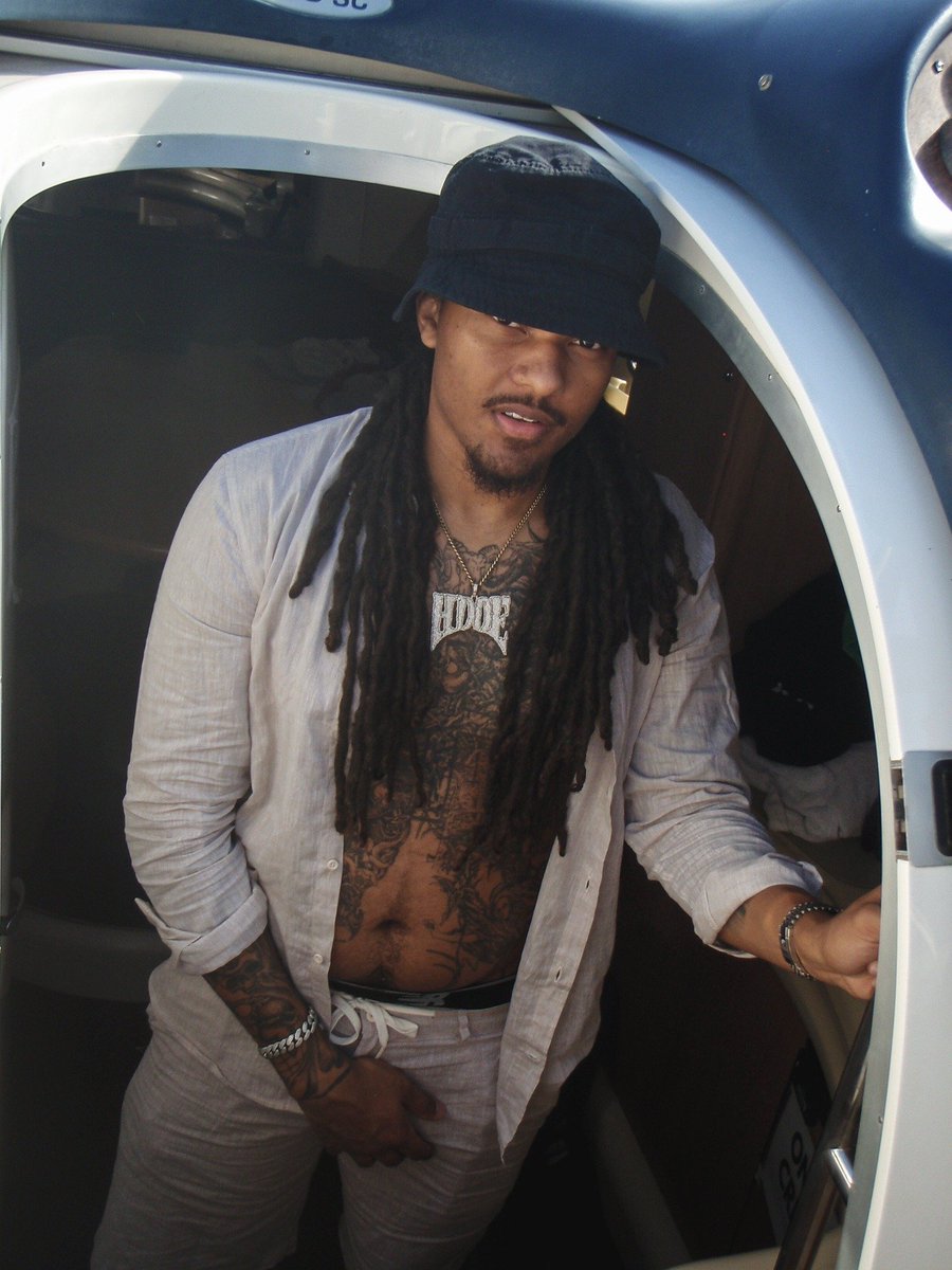 Hackle Daily tweet media