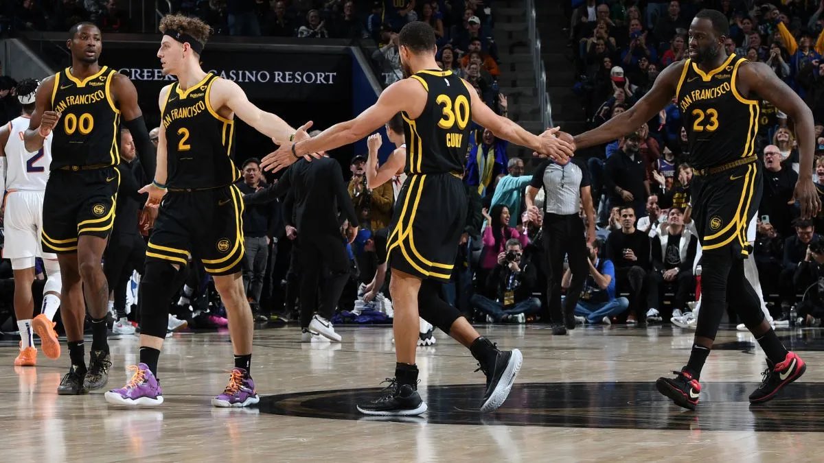 baby_face_goat's tweet photo. Podz Kuminga and Draymond today 

PODZ:
67 PTS | 11 AST | 7 3PT | 2 STL | +54

Kuminga:
45 PTS | 10 REB | 9 AST | 7 3PT | +55

Draymond:
34 PTS | 12 REB | 12 AST | 5 STL | +22

Wow @Bucks don’t miss out on this 🔥 https://t.co/O02PtpVfum