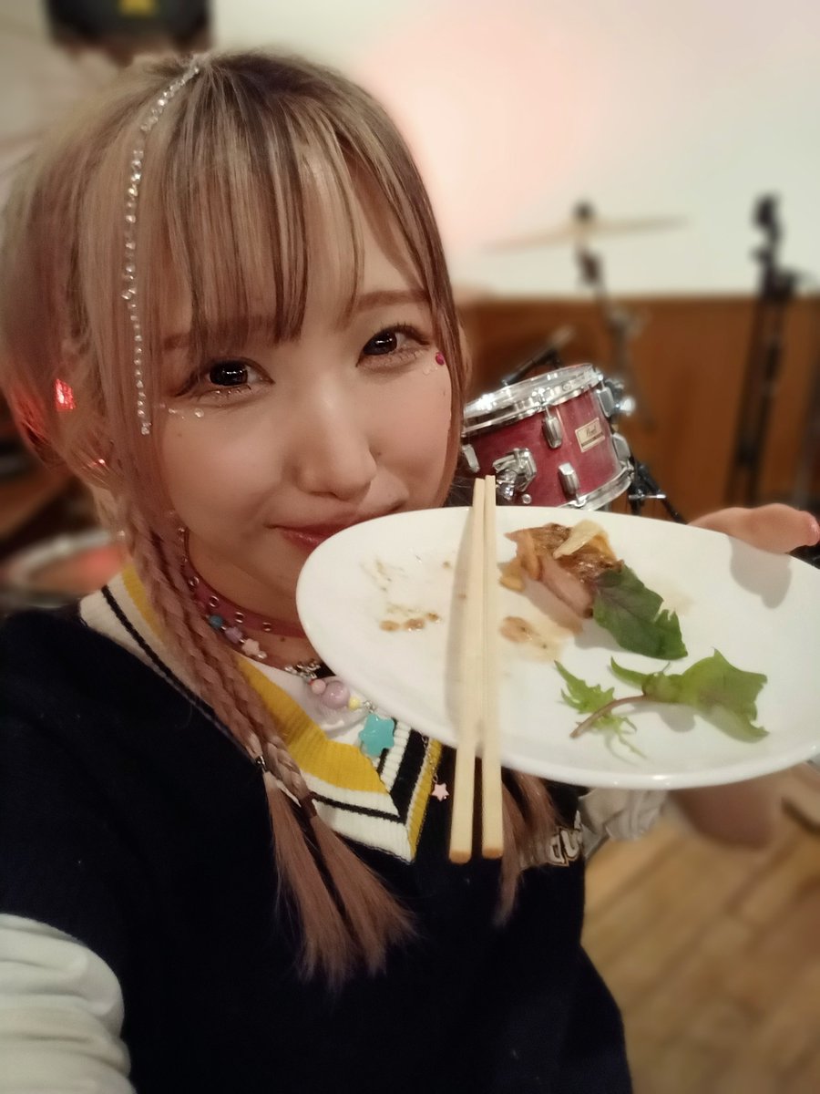 keibou30's tweet photo. モグモグりょんちゃん、かわいい…(〃▽〃)ポッ💕
#小原涼 #小原涼ビジュ推し部 #OMASH https://t.co/lD1TbkvoZX