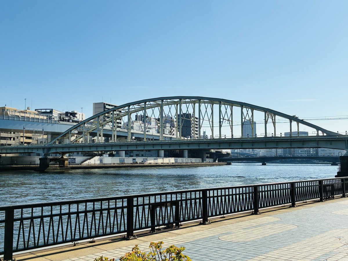 moo runner tweet media