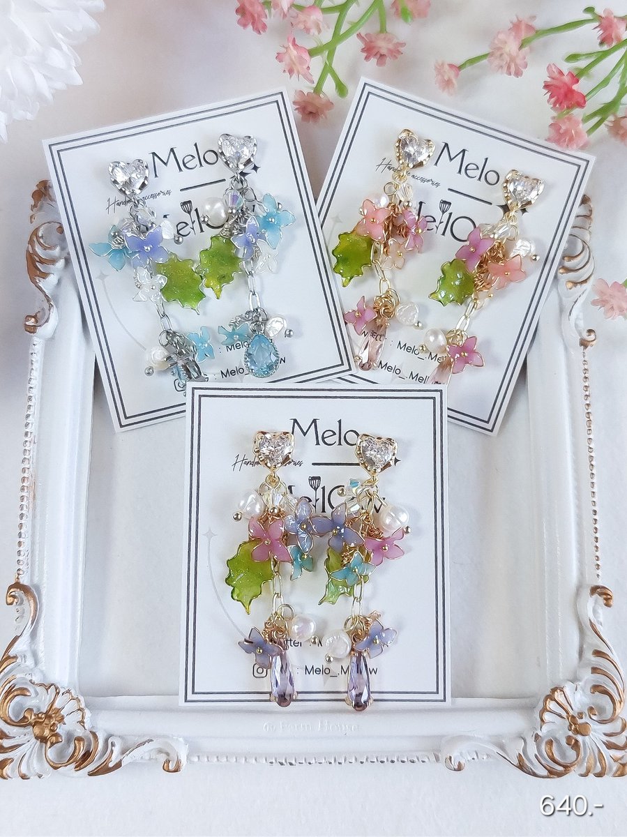 RT Appreciate🙏
พรีวิวของที่จะลงวันนี้
ทางLine Shop เวลา 2 ทุ่มค่า
รอบแรกของปีมาแบบเล็กๆคับ
- ที่หนีบผม
- กิ๊บ 4 ชิ้น
- ต่างหู 3 คู่ 
(ต่างหูของจริงน่ารักนะคับ เป็นมินิแต่มีความเจ้าหญิงมาก🥹)
ส่งฟรี EMS ค่ะ
เดี๋ยวมารายละเอียดเพิ่มเติมอีกทีนะคะ