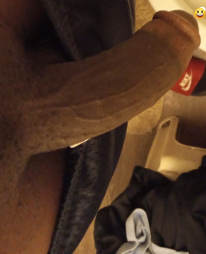 BobbiNeedHead's tweet photo. Wats good.. who hosting tryin to get sucked from the back#757dl #757link #757head #804dl #dl757 #dl804 https://t.co/Mh11mTCBED