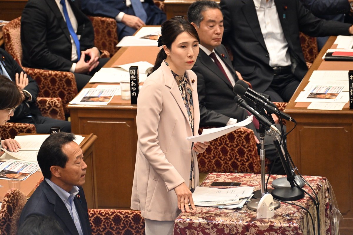 IshikawaKaori11's tweet photo. 私には比例復活はありません。
自民党が大幅に議席を増やす予想の中で、12選挙区で比例単独を除いて比例枠が1つあるかも分からない情勢です。
とにかく小選挙区で勝たなければ当選はありません。
「十勝に2人代議士が欲しい」
と言う方が多いですが、勢力では私と自民党候補とは圧倒的な差があります。
小選挙区では石川香織を選んでください！
宜しくお願い致します！

#石川香織
#石川かおり
#北海道11区
#比例は中道