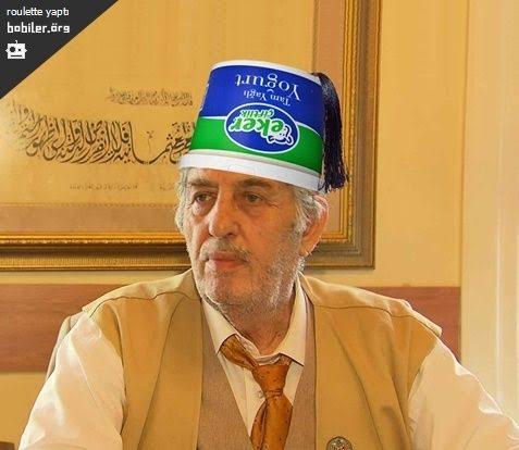 KuvvaKalpak06's tweet photo. Şeyh Nazım Kibrisi, Amerika vatandaşlığı aldı.

Celaleddin Kaplan, Almanya vatandaşlığı aldı.

Kadir Püsküllüoğlu, İngiltere vatandaşlığı aldı.

Fetoş Gülen, Amerika vatandaşlığı aldı.

Bu dinciler savundukları rejimin buram buram yaşandığı Afganistan'a, Arabistan'a, Sudan'a gitmezler. Bir tarafları sıkışınca soluğu Batı ülkelerinde alırlar.
