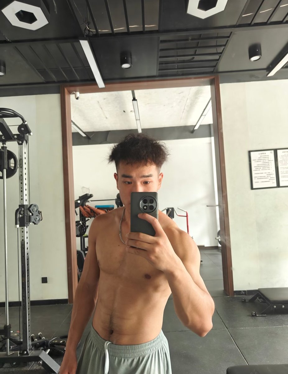 暴龙战士 tweet media