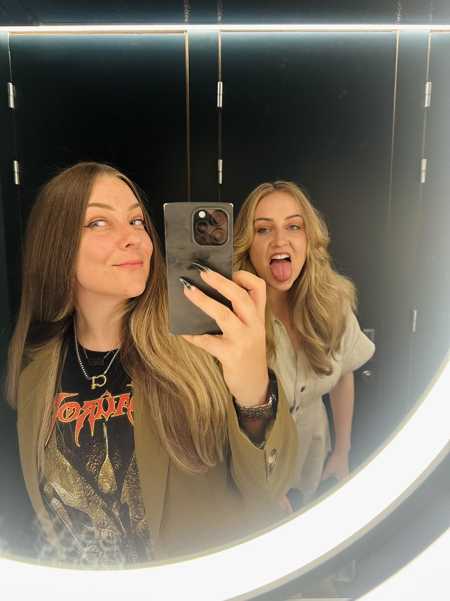 BrandiKruse's tweet photo. Happy Birthday to the best sister a girl could ask for! https://t.co/L5E69SZKuV