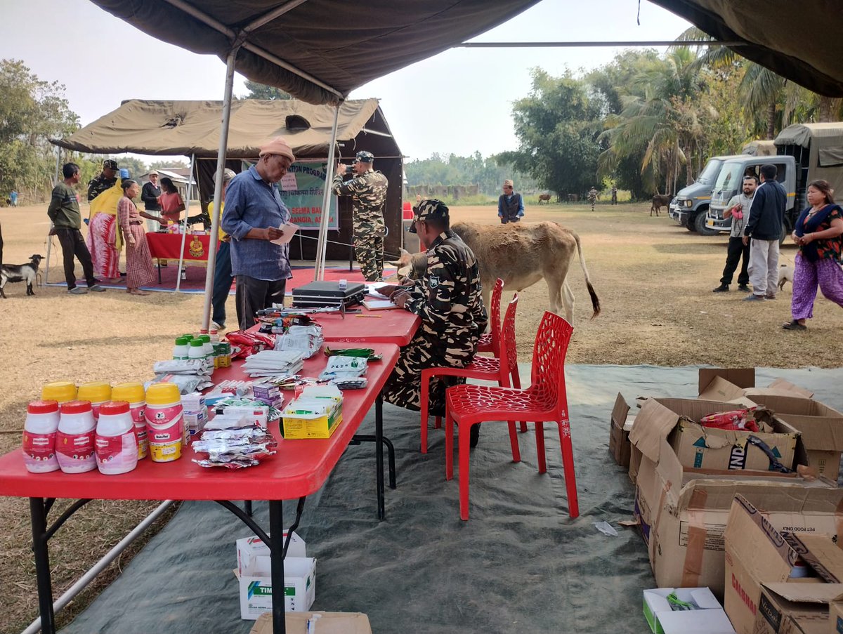 Sh H.K. Gupta, Commandant 24Bn SSB Rangia के मार्गदर्शन में गाँव कालीपुर- 02  में निःशुल्क पशु चिकित्सा शिविर आयोजित किया गया, जिसमें 77 पशुओं का उपचार कर निःशुल्क दवा वितरण किया गया।
<a href="/SSB_INDIA/">Sashastra Seema Bal</a> 
<a href="/ssbshqrangia/">SSBSHQRANGIA</a> 
<a href="/SSBFTRGUWAHATI_/">SSBFTRGUWAHATI</a> 
<a href="/WarriorAshwani/">अश्वनी</a>