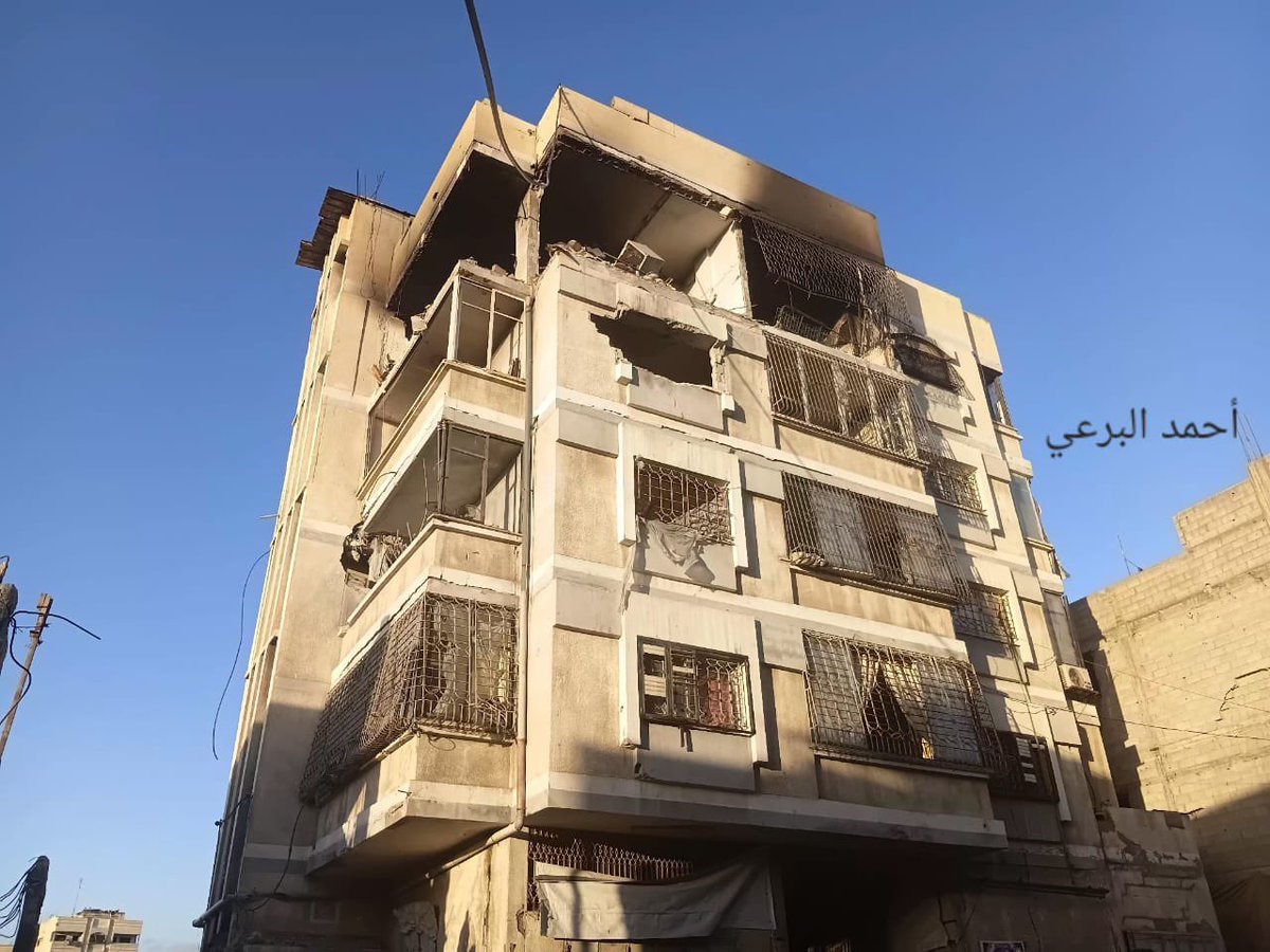 عائلة كاملة من الشهداء!

استشهاد 4 مواطنين وإصابة آخرين في قصف مدفعي عشوائي متتالي لعمارة سكنية تعود لعائلة حبوش، في شارع الحجر شرق حي التفاح شرق غزة، فجر اليوم:

ريتال محمود حبوش 13 عامًا
يوسف محمد حبوش 40 عامًا
أحمد طلعت حبوش 22 عامًا
بلال أشرف حبوش 16 عامًا