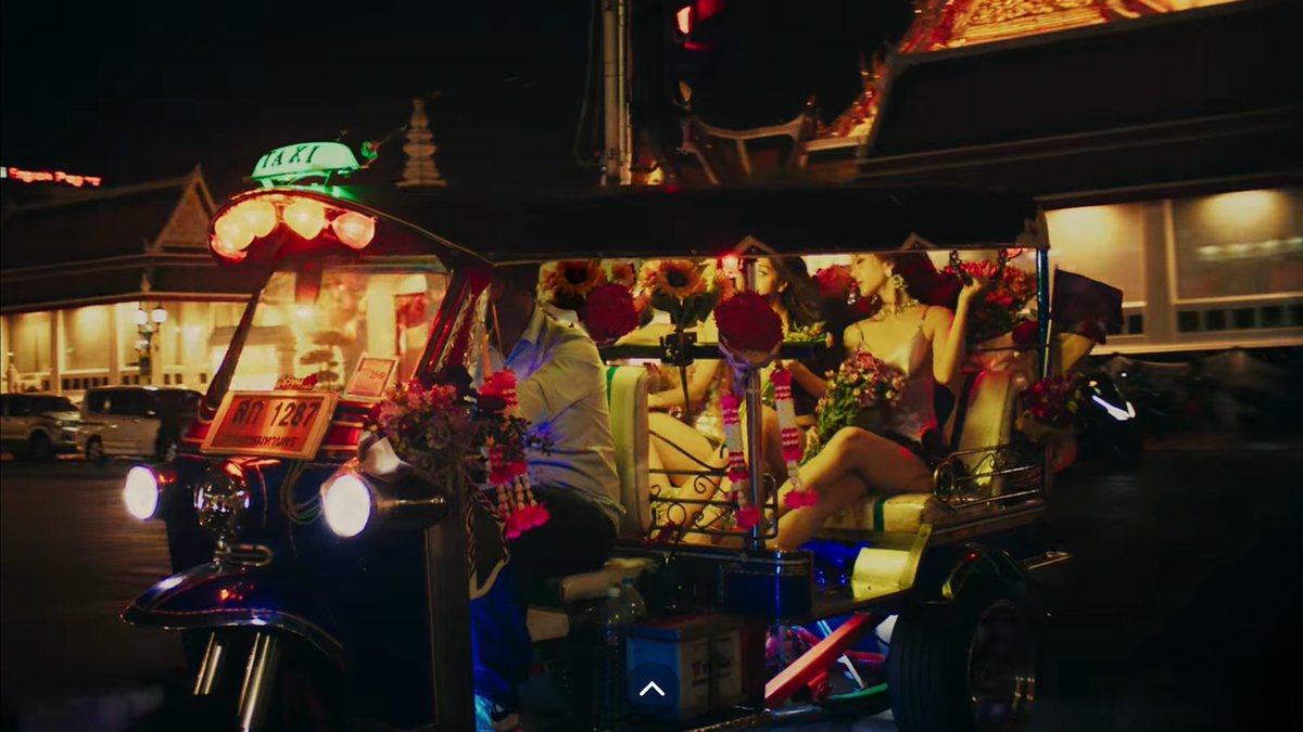 แค่ไม่กี่วิ แต่ไม่พลาดสายตาสาววายนะคะะ สมองไหลได้ทุกเวลา🫠

#4EVEGirlsLikeMe