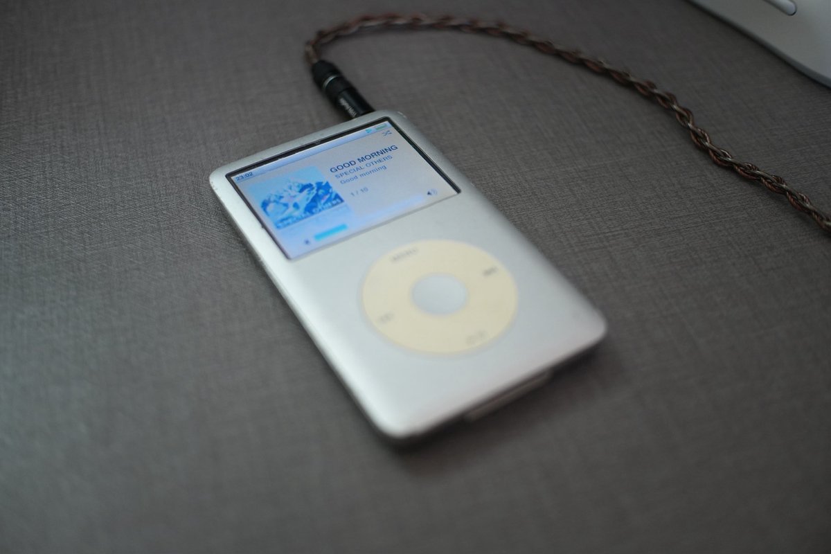 phorshoisftar2's tweet photo. 僕のiPod電池減らないのかも？ https://t.co/IH6Bg5fcaV