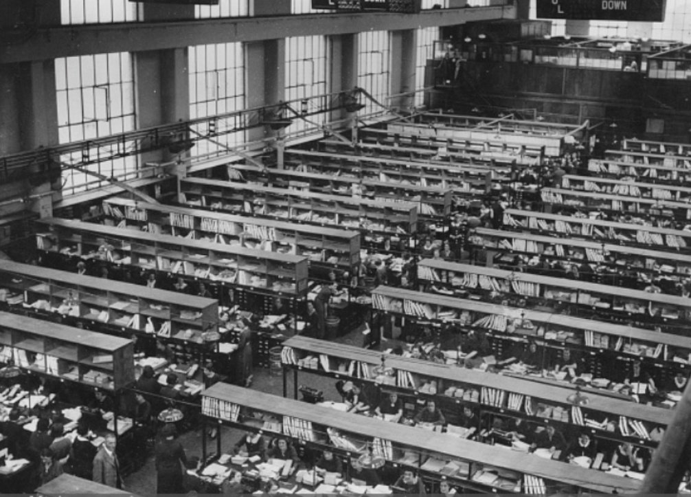 footballmemorys's tweet photo. Staff busy at work in the Littlewoods Football Pools Office in Liverpool back in 1950
#Pools #TrebleChance #ScoreDraws #Coupons #Littlewoods https://t.co/VU6823R8I8