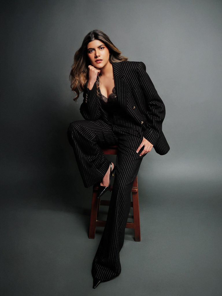Tutejajoginder's tweet image. #BirlaStudios is all set to create high-concept commercial cinema across Hindi, Gujarati, Malayalam and international English-language projects, connecting audiences across cultures.

Launching #BirlaStudios, Ananya Birla expands her entertainment journey. 

She says: “As we put