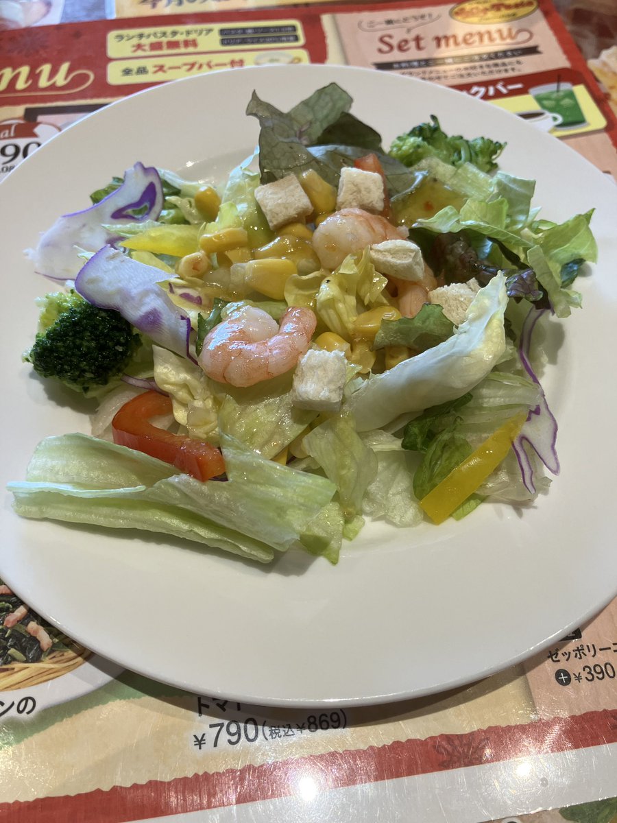 gnuwi's tweet image. 新潟きたからへぎ蕎麦食べようと思って小嶋屋きたら臨時休業💦
隣にあったジョリーパスタでランチ
美味しかったけど東京と変わらんな😅