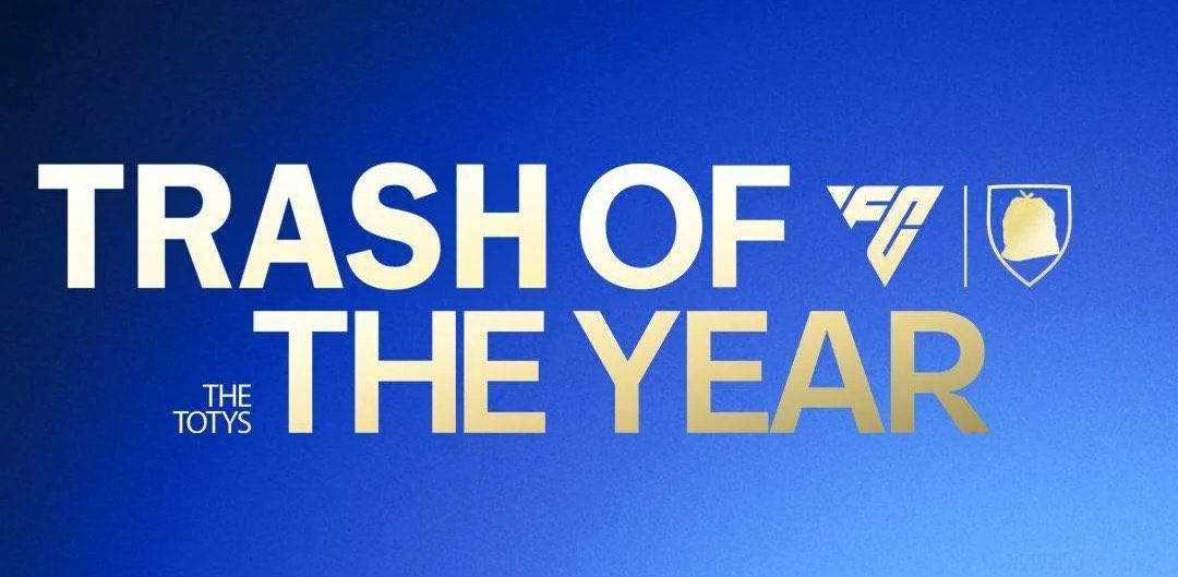 Blackstar045's tweet photo. @EASFCMOBILE Shit UTOTY #FixFCMobileTOTY 
Money FC https://t.co/Y1c9K8Vp6I