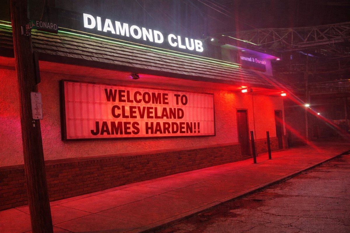 HaterReport's tweet photo. Nah man a strip club in Cleveland ALREADY has a welcome sign out for James Harden: 

“Welcome To Cleveland James Harden”

😂🤣 https://t.co/2Yb3d9KrsK