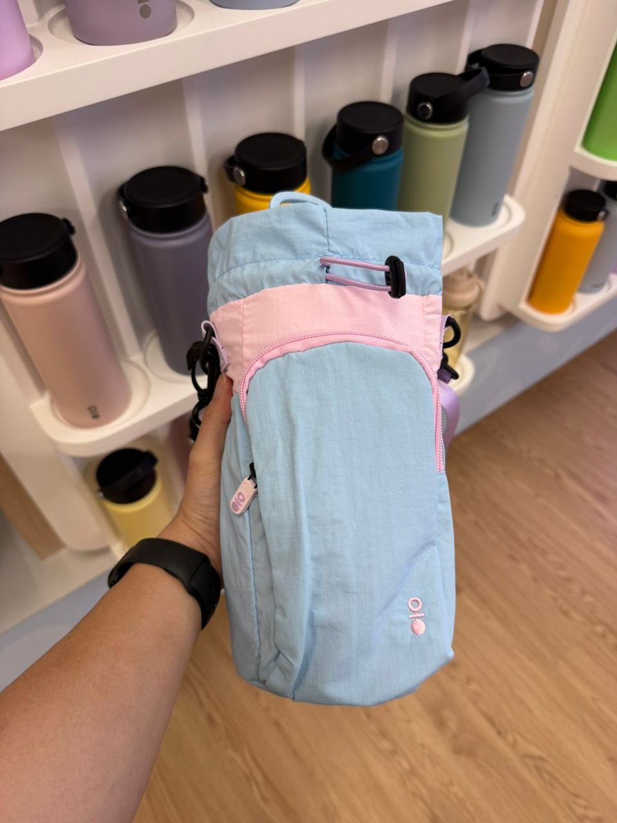 InsideMontigo's tweet photo. Hehe dengar cite dari @nblhsulay bottle bag ni carat-coded π©΅π©·
Ketua caratdeul, betul ke? π
#InsideMontigo https://t.co/PVpGBAlD5h