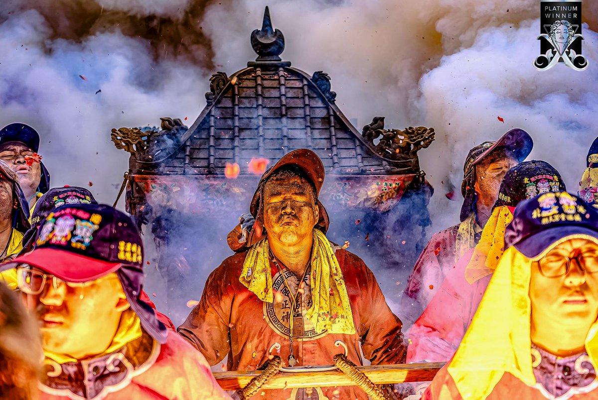 𝟐𝟎𝟐𝟓 𝐏𝐥𝐚𝐭𝐢𝐧𝐮𝐦 𝐖𝐢𝐧𝐧𝐞𝐫 📷

Baptism by Firecracker, by Ta-Chun Lo

Winner's Page: tinyurl.com/32cnfhs7

🔗 Submit your work via link in bio

#MUSE #MUSEawards #MUSEPhotographyAwards #PhotoAwards #MUSEHighlight #MUSEWinningWork #editorialphotography